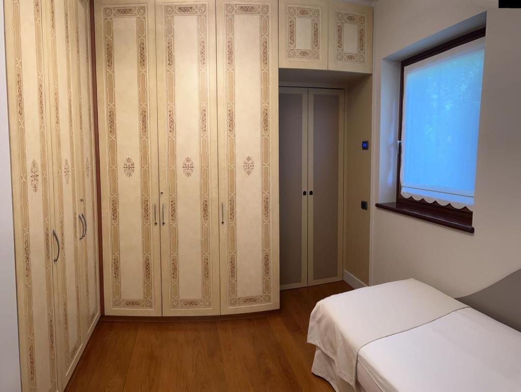 Airport Bea Rooms Azzano San Paolo Eksteriør billede